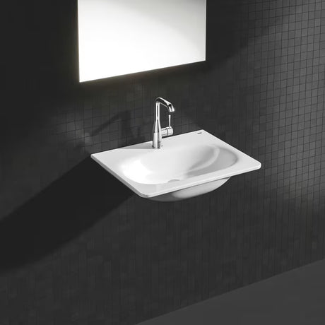 Grohe Essence New vysoká umyvadlová baterie v chromu s otočným ramínkem a výpustí