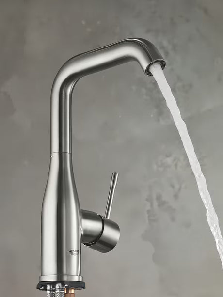 Vysoká páková umyvadlová baterie Grohe Essence New v provedení supersteel s otočnou výpustí