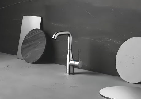 Vysoká páková umyvadlová baterie Grohe Essence New v provedení supersteel s otočnou výpustí