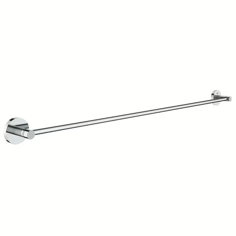 Chromový držák ručníků Grohe Essentials s povrchem Grohe StarLight a skrytým upevněním.