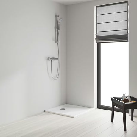 Chromová sprchová tyč Grohe Euphoria Neutral o délce 60 cm s otočným držákem a kluzáky