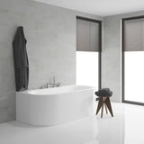 Chromová vanová baterie Grohe Eurocube se sprchovým setem a ruční sprchou Euphoria Cube+.