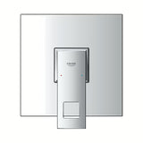 Podomítková páková sprchová baterie Grohe Eurocube v chromovém provedení s kovovým panelem a pákou