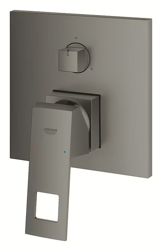 Podomítková páková sprchová a vanová baterie Grohe Eurocube v provedení kartáčovaný Hard Graphite s 3směrným přepínačem.