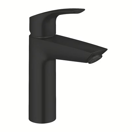 Matně černá páková umyvadlová baterie Grohe Eurosmart bez výpusti pro jednootvorovou montáž.