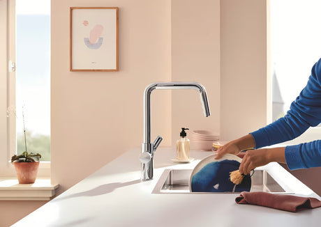 Chromová dřezová baterie Grohe Grohe Blue Pure 2022 se samostatnou pákou pro filtrovanou vodu