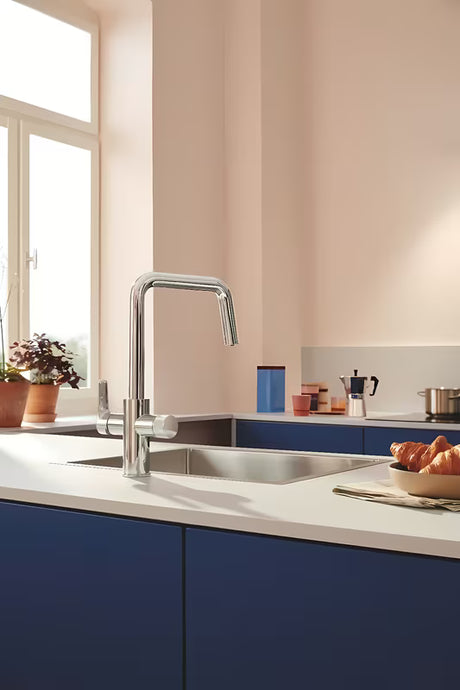 Chromová dřezová baterie Grohe Grohe Blue Pure 2022 se samostatnou pákou pro filtrovanou vodu