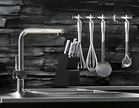 Chromová dřezová baterie Grohe Minta s vysokou L výpustí a vytahovací sprškou