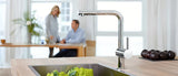 Chromová senzorová dřezová baterie Grohe Minta Touch s otočnou L-výpustí a vytahovacím perlátorem