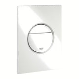 Bílé splachovací tlačítko Grohe Nova Cosmopolitan S Alpine White pro podomítkové nádrže s duálním splachováním.