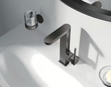 Vysoká umyvadlová baterie Grohe Plus s vytahovací výpustí v provedení kartáčovaný Hard Graphite.