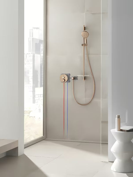 Ruční sprcha Grohe Rainshower SmartActive 130 v povrchu brushed warm sunset s tlačítkem SmartTip