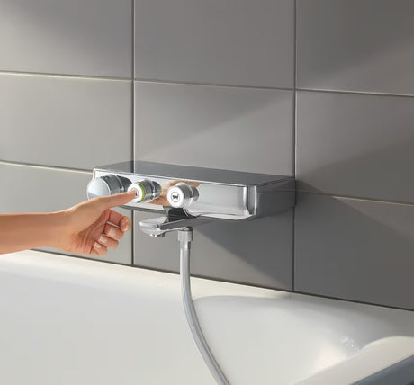 Chromová termostatická vanová baterie Grohe Grohtherm SmartControl pro přepínání mezi vanou a sprchou