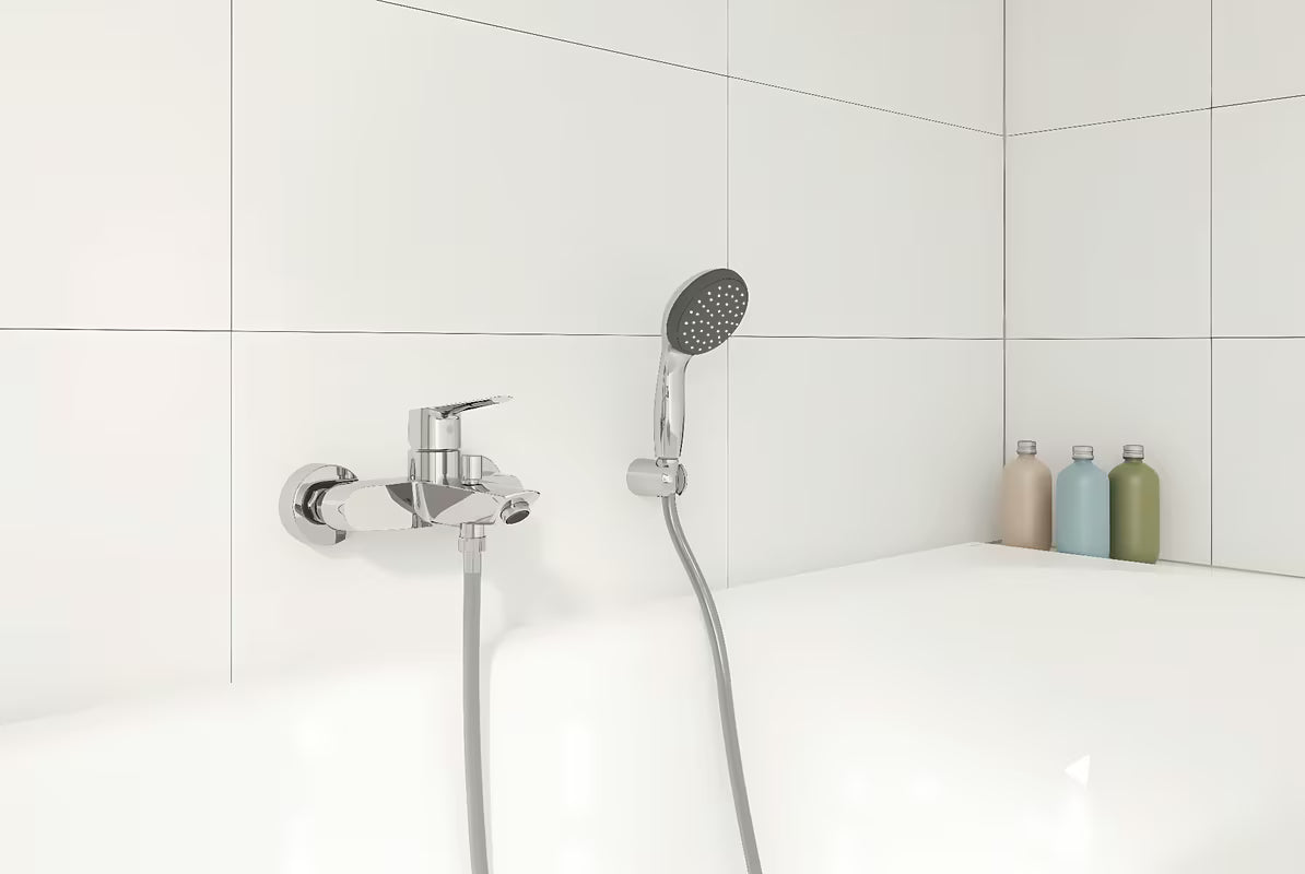 Chromová nástěnná páková vanová baterie Grohe Start s automatickým přepínáním vana sprcha