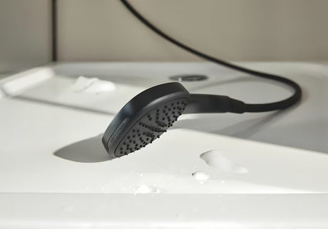 Ručná sprcha Grohe Tempesta Cube 110 v matné černé barvě se dvěma proudy Rain a Jet