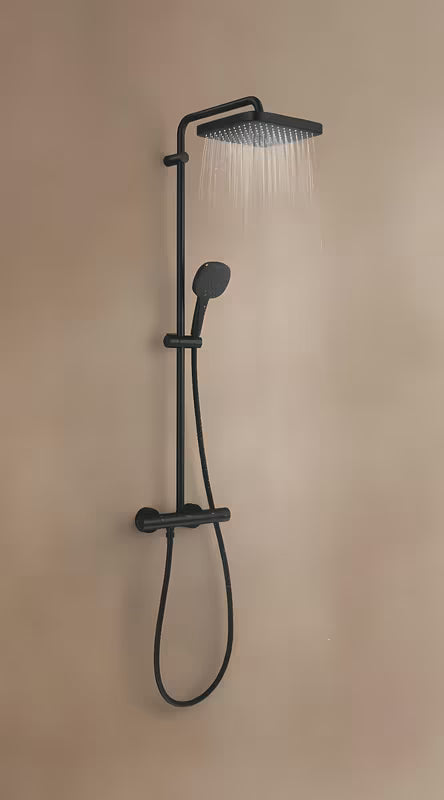 Matně černý sprchový systém Grohe Tempesta System Cube s termostatickou baterií, hlavovou a ruční sprchou