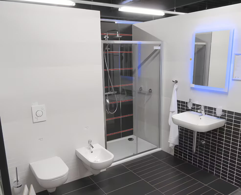 Posuvné sprchové dveře Hüppe Next 120 cm s transparentní výplní a chromovými profily