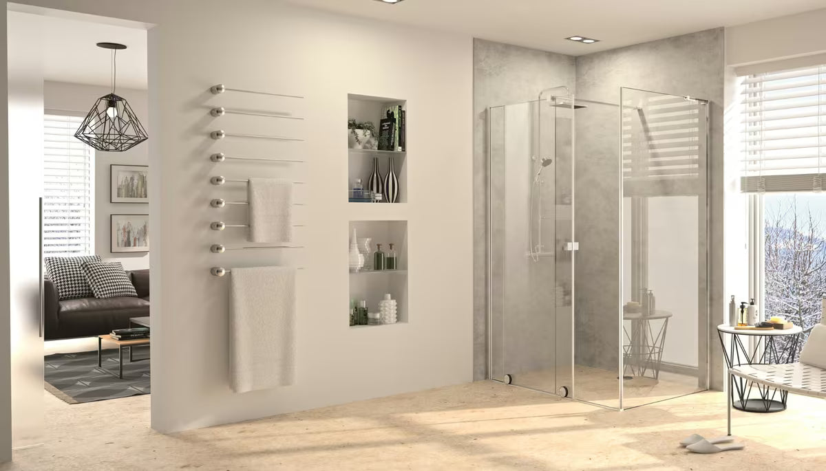 Sprchová zástěna Walk-In Hüppe Xtensa 140 cm v lesklém chromu s čirým sklem a posuvným otevíráním