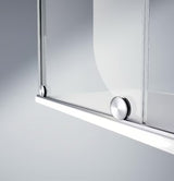 Sprchová zástěna Walk-In Hüppe Xtensa pure 140 cm v lesklém chromu s čirým sklem a posuvným systémem.