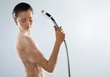 Ruční sprcha Hansgrohe Croma Select E bílá chrom s tlačítkem Select a třemi proudy