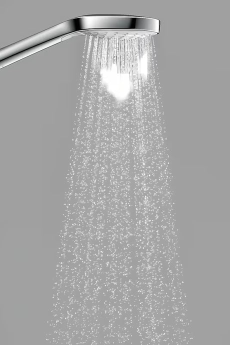 Ruční sprcha Hansgrohe Croma Select E v bílé a chromu s tlačítkem Select a sprchovým diskem 110 mm
