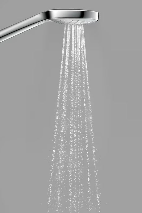 Ruční sprcha Hansgrohe Croma Select E v bílé a chromu s tlačítkem Select a sprchovým diskem 110 mm