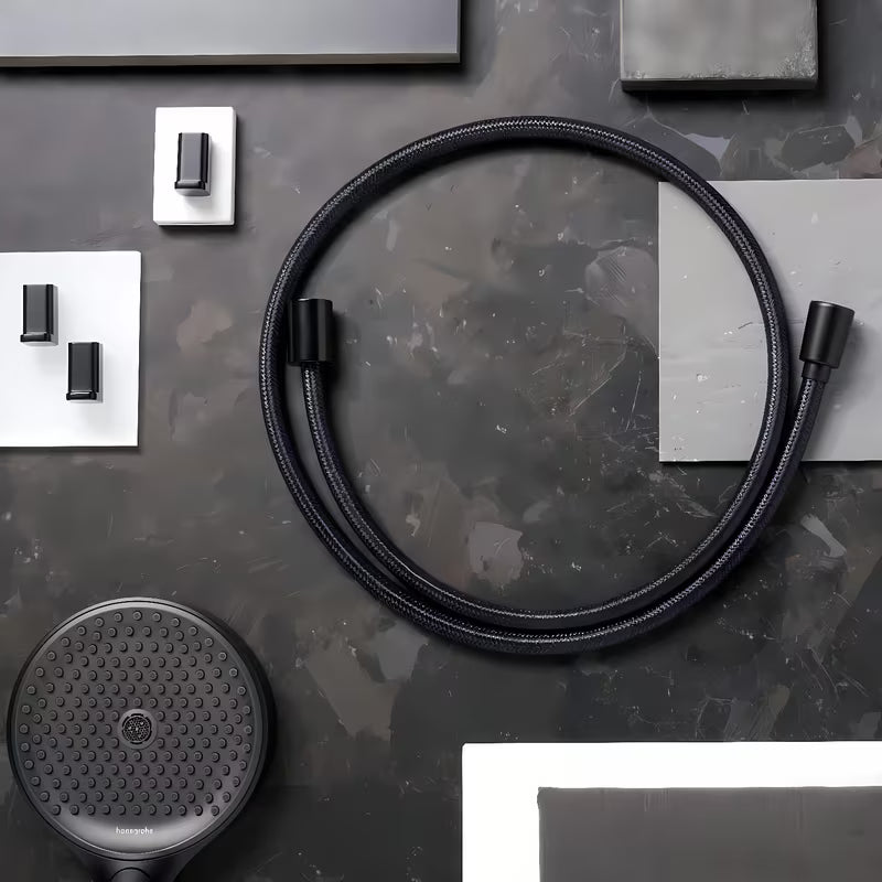 Textilní sprchová hadice hansgrohe Designflex v matně černé barvě o délce 1,60 m