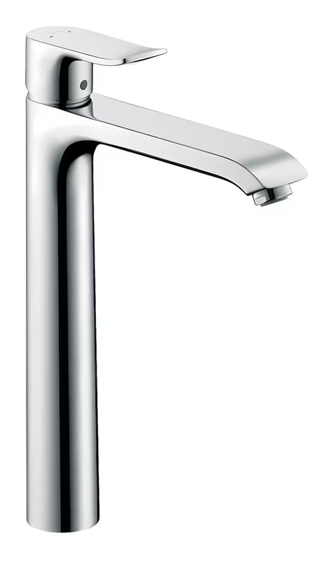 Vysoká páková umyvadlová baterie Hansgrohe Metris v chromu s výpustí a technologií EcoSmart a QuickClean.