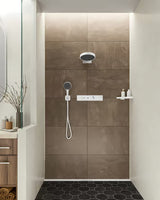 Ručni tuš Hansgrohe Rainfinity 130 3jet u mat bijeloj boji s antracitnom tuš pločom