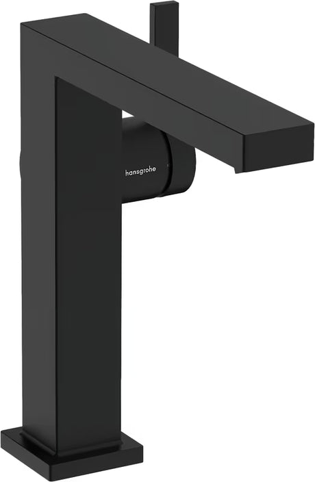 Matně černá páková umyvadlová baterie Hansgrohe Tecturis E s boční pákou a hranatým designem.