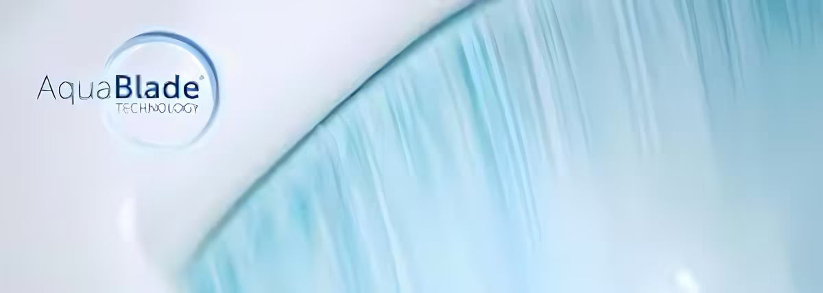 Bílé závěsné WC Ideal Standard Tesi se skrytým uchycením a technologií splachování AquaBlade®.