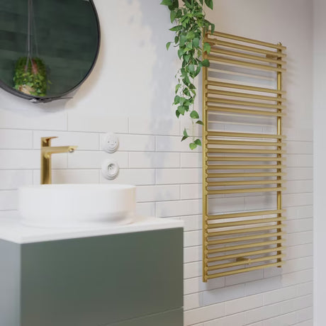 Kombinovaný koupelnový radiátor Isan Ikaria 50x121,2 cm v barvě antické zlato s metalickým efektem