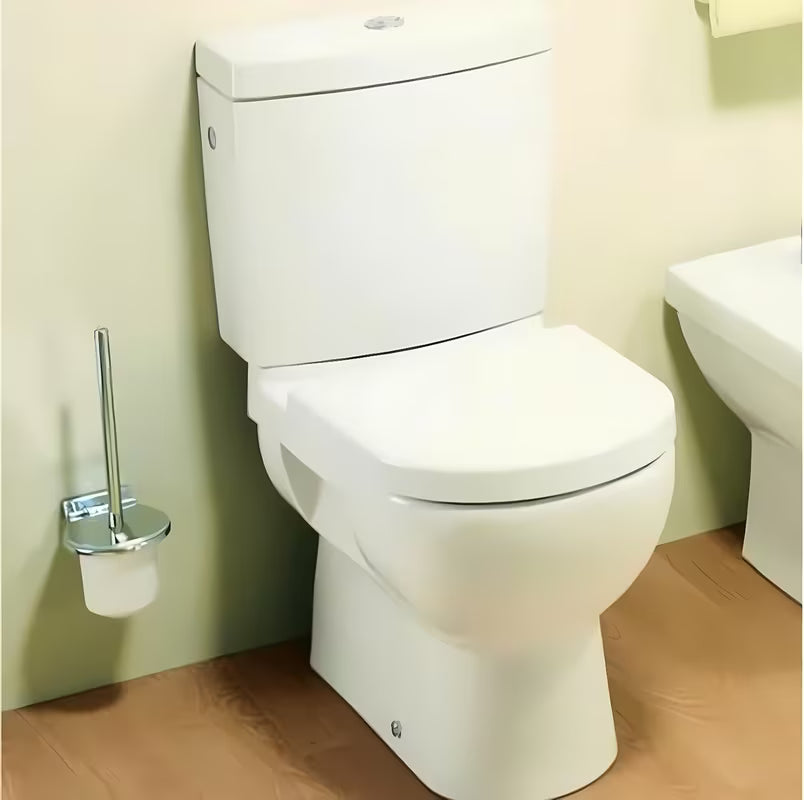 Bílá WC mísa kombi Jika Mio s hlubokým splachováním a odpadem Vario, bez nádržky a sedátka.