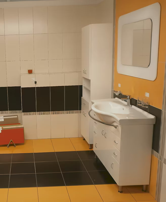 Bílá koupelnová skříňka Keramia Pro s keramickým umyvadlem
