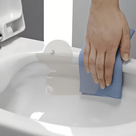 Bílé závěsné WC Laufen Pro s bezokrajovým provedením Rimless a skrytým uchycením EasyFit 2.0