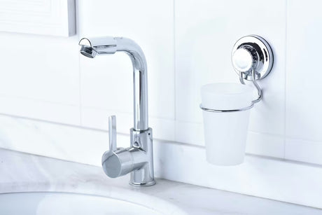 Multi Ecoloc držák kartáčků včetně kelímku v chromovém provedení s přísavkou bez vrtání.