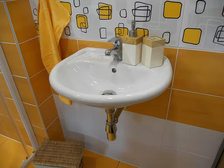 Bílé závěsné keramické umyvadlo Multi 50 x 39,5 cm s otvorem pro baterii uprostřed
