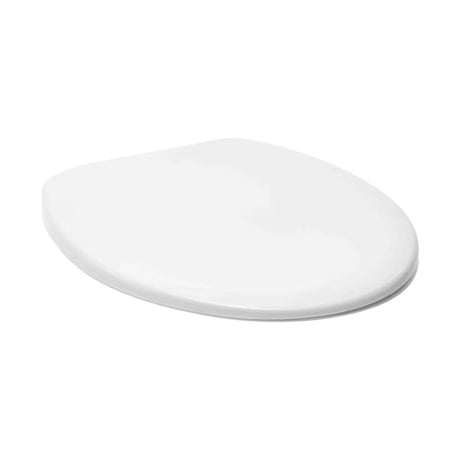 Bílé WC sedátko Multi Universal z termoplastu s plastovými panty a skrytým uchycením.