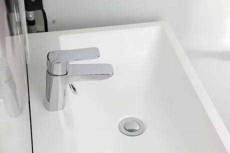 Chromová umyvadlová baterie Optima Cube Way bez výpusti s keramickou kartuší a flexibilním perlátorem.
