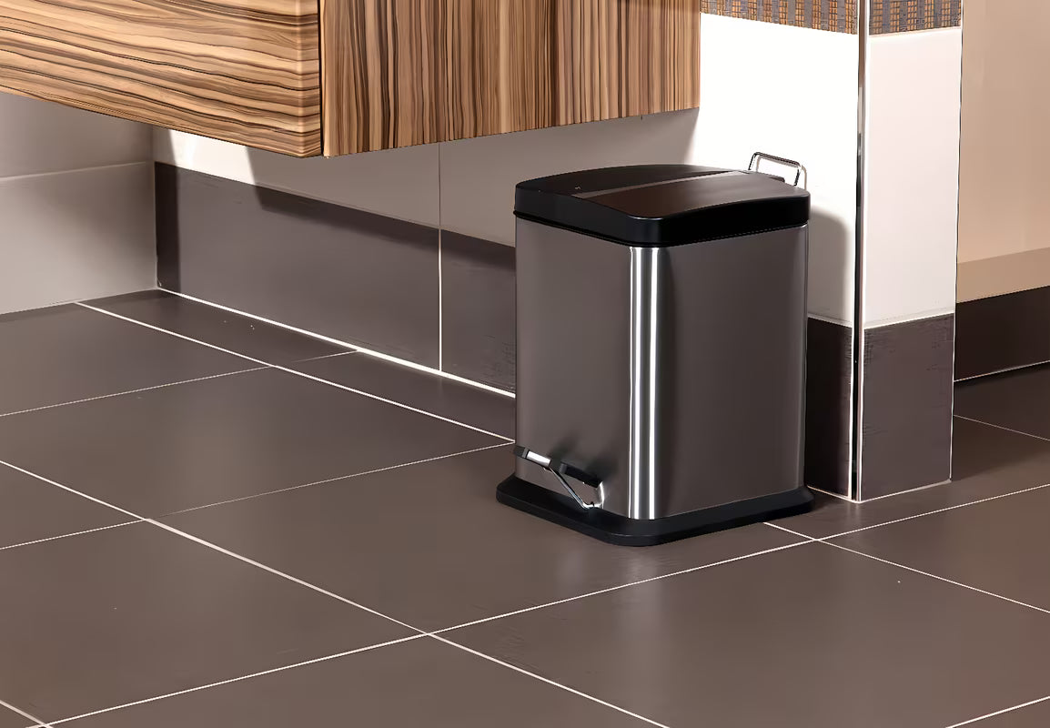 Inox pedalna kanta za otpad Optima u mat izvedbi s uklonjivom posudom, četvrtasta, 20 l.