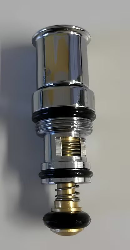 Přepínač Optima pro snadné přepínání mezi výstupy vody v koupelně.