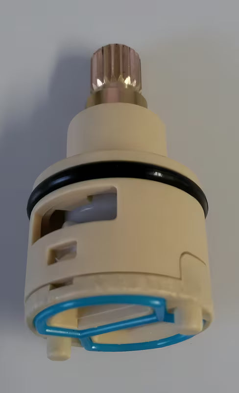 Náhradní přepínač Optima pro vodovodní baterii jako praktické příslušenství pro obnovu funkčnosti.