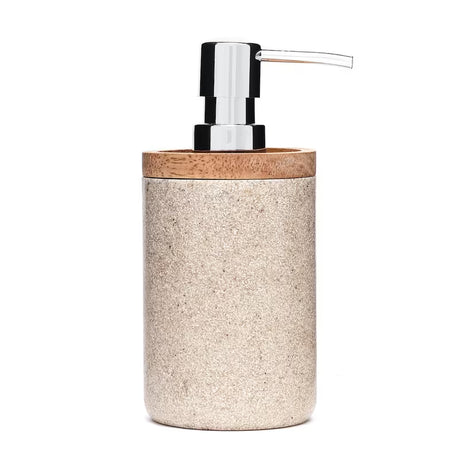 Dávkovač mýdla Optima Poly v barvě light-limestone z polyresinu s dřevěným detailem a chromovou pumpičkou.