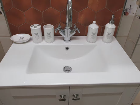 Bílý keramický box s víčkem Optima Provence jako volně stojící doplněk do koupelny