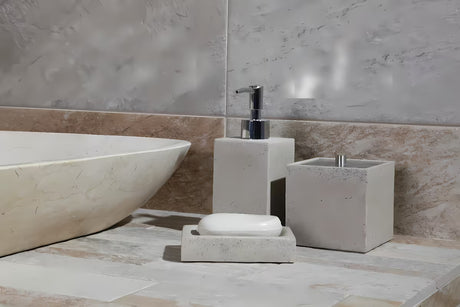 Volně stojící WC štětka Optima Supera z polyresinu v barvě light-limestone