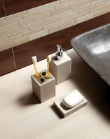 Elegantní multifunkční box s víčkem Optima Supera v provedení light-limestone do koupelny.