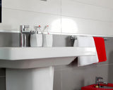 Bílý držák kartáčků Optima Suza v moderním designu do koupelny.