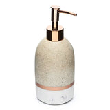 Volně stojící dávkovač tekutého mýdla Optima Tera v dekoru light-limestone s pumpičkou rosé gold.