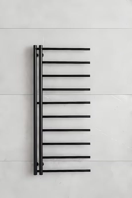 Černý kombinovaný radiátor P.M.H. Apollo 500x1140 mm se středovým připojením 50 mm