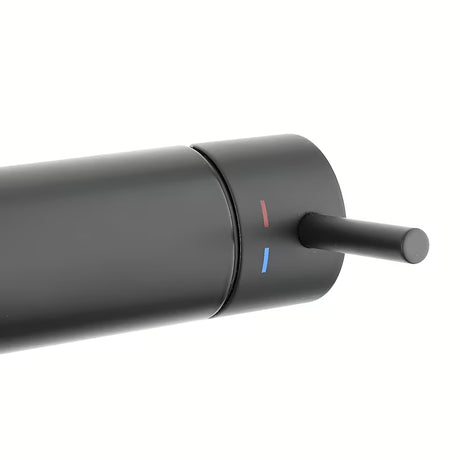 Nástěnná sprchová baterie Paffoni Light v černém matu s ruční sprchou a hadicí